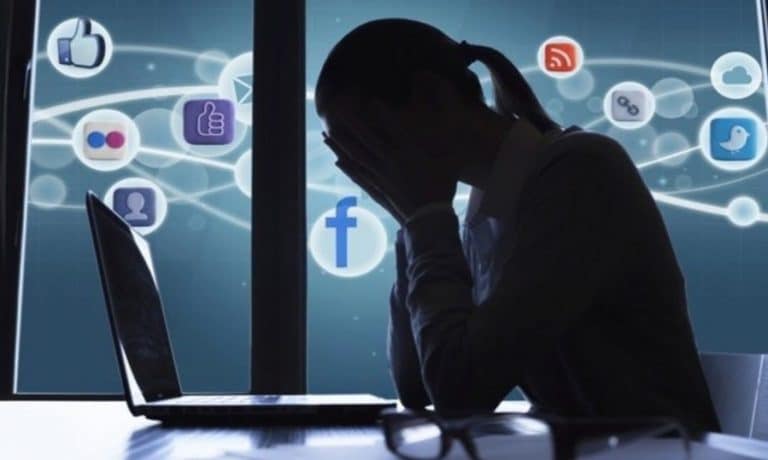 social media cause anxiety and depression