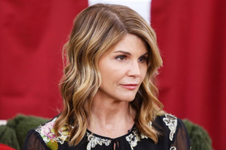 Lori Loughlin Net Worth In 2020