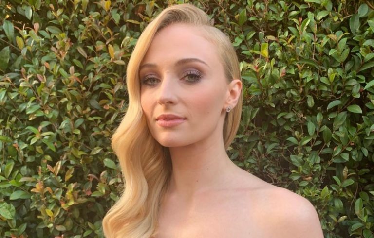 Sophie Turner Net worth in 2020