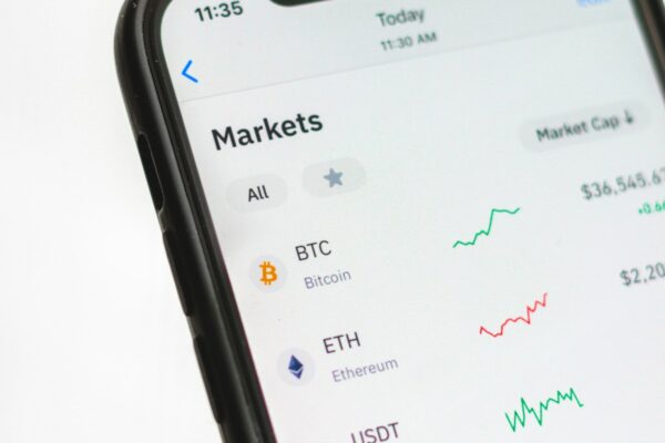 Today in Crypto: Market Update, Bitcoin Gains and Key Headlines